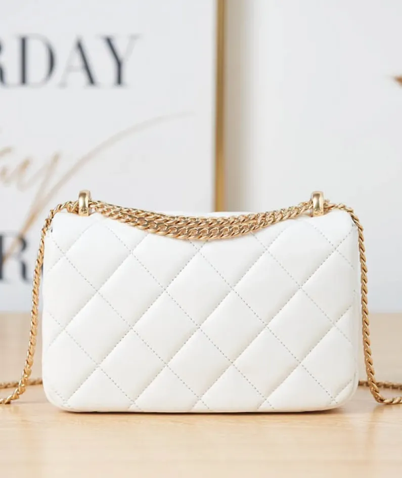 Chanel One Shoulder Crossbody Model Number: AS3114 Size: 16-22-7cm