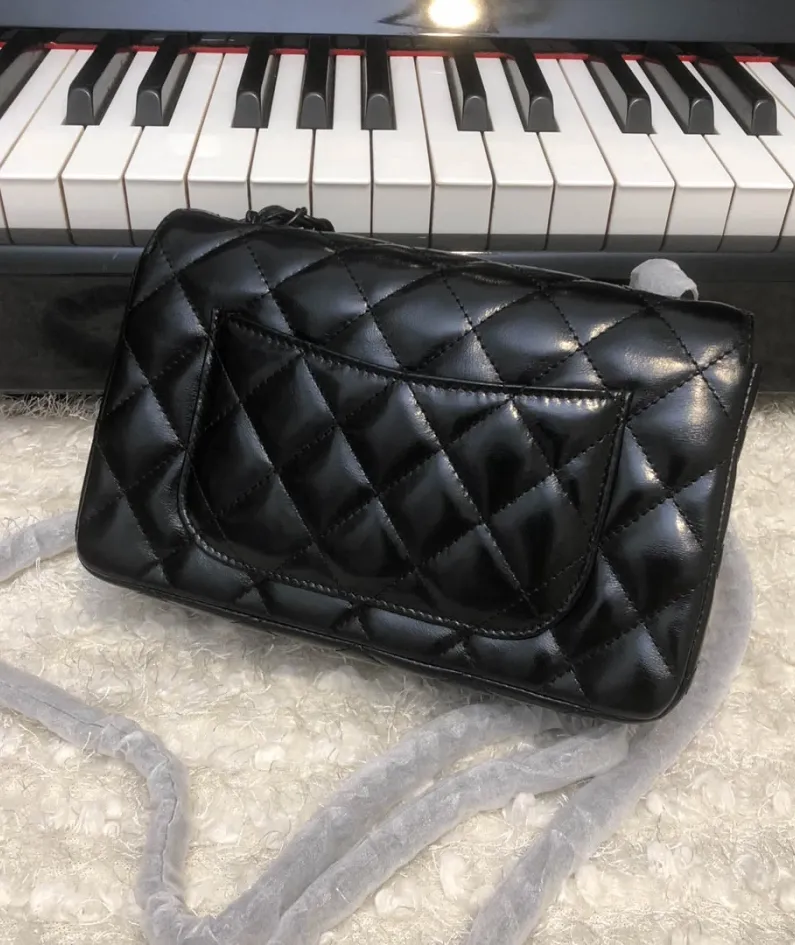 Fashion Style: 1116# Size: 20*12*6cm