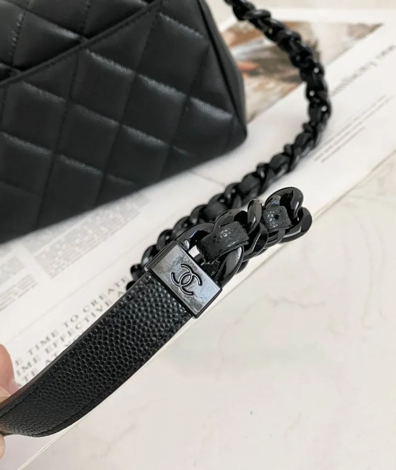 Chanel Style: 2302 Size: 20x12.5x6cm