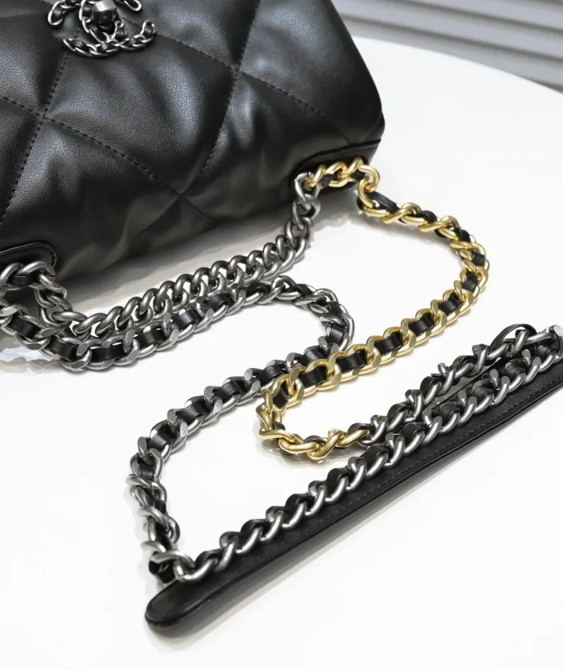 Chanel One Shoulder Style: 9010 Size: 26*16*10cm