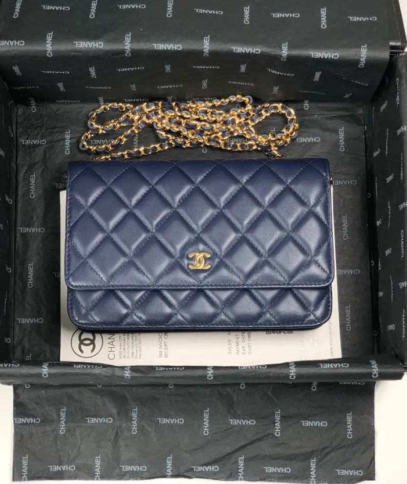 Lambskin Shoulder Chain Bag Style Number: 33814