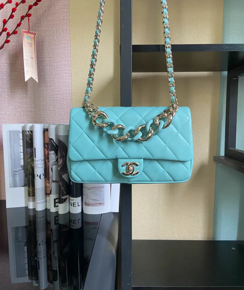 Flap Bag Size: 16*24*6cm Model: AS1354