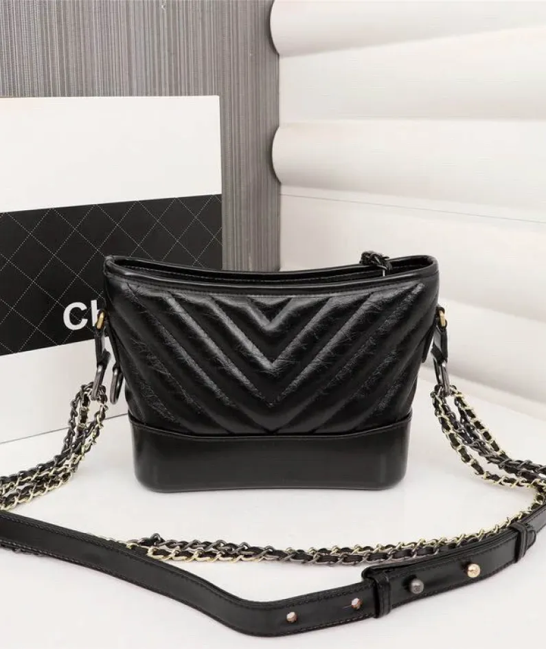Chanel Size: 20.16.8