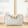 Lambskin Style: AS3366 Size: 20X9X13.5Cm