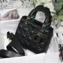 Size: 20x16.5x 8cm