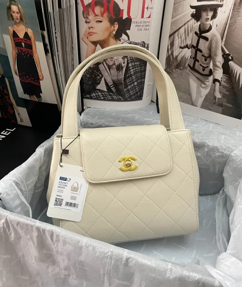 Handbag Size: 23 29 9cm Style: AS2457