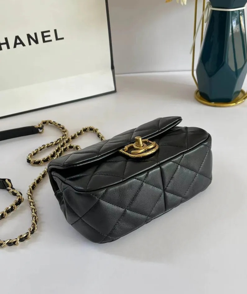 CHANEL Model: AS3473# Size: 13207cm