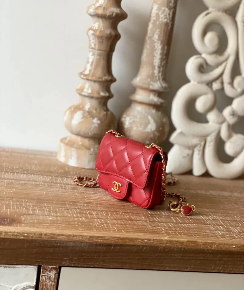 Chanel Sheepskin Bag Size: 16*9.5*8