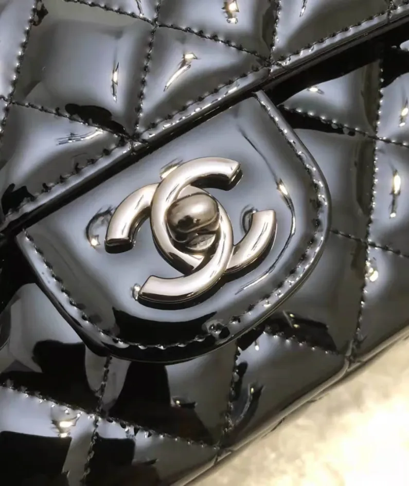 Chanel Size: 25cm Model: 1112