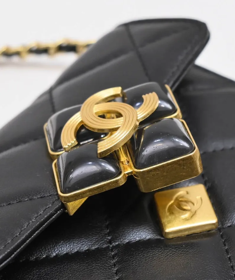 CHANEL retro bag size: 22*7.5*14cm