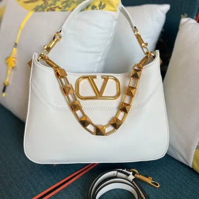 Garavani Stud Sign HOBO bag Size: W 28 x H 22 x D 8 cm