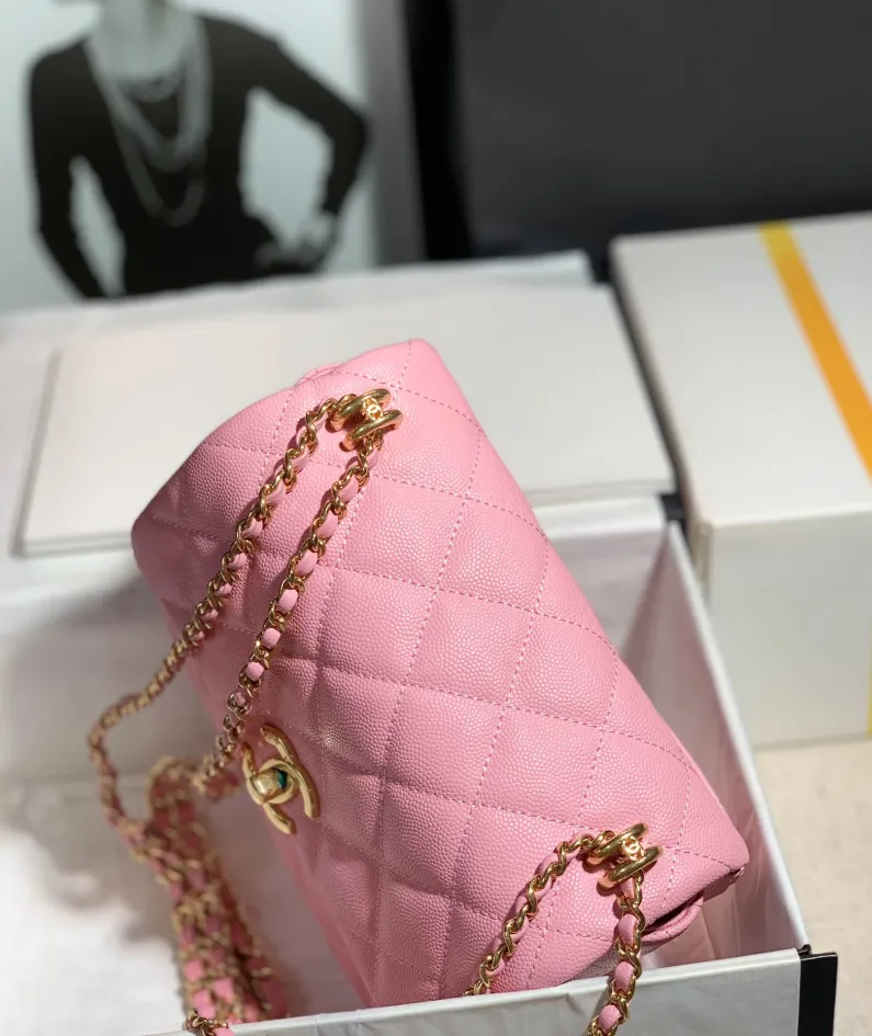 Lychee cowhide Size: 13*20*9.5cm