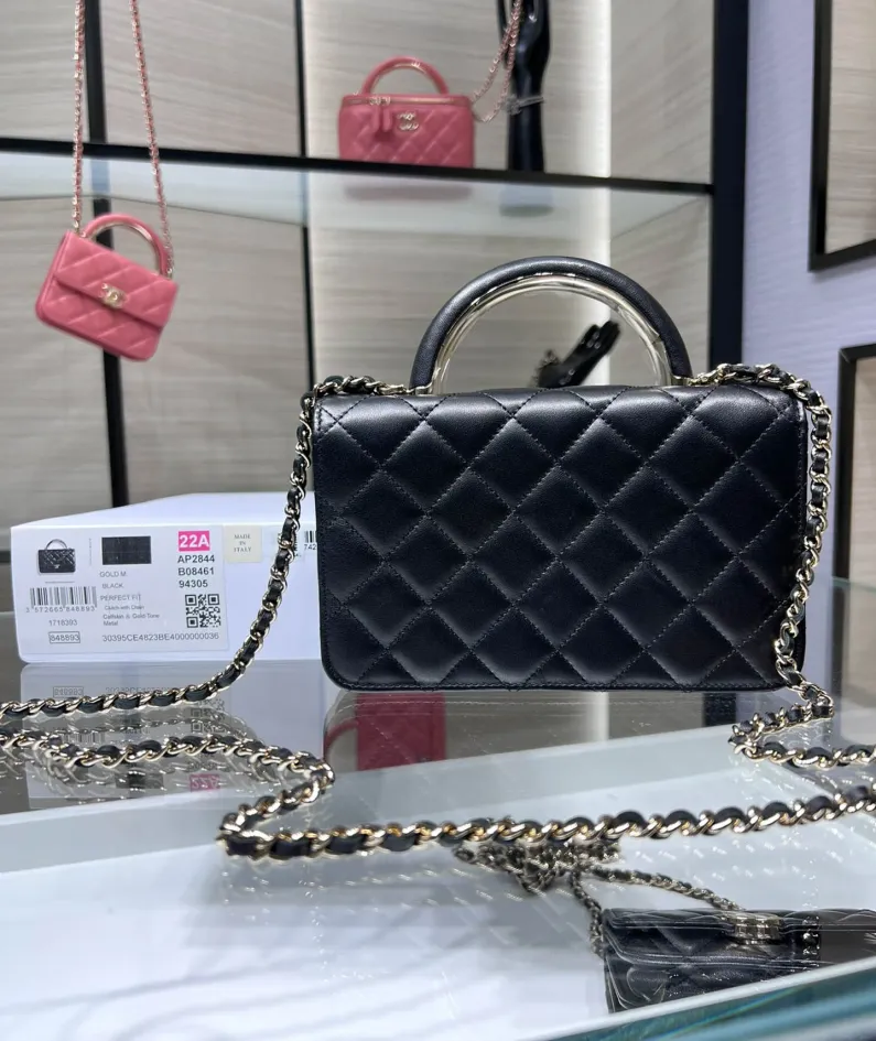 Hand-held diagonal bag Model: AP2844Y9720