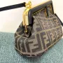FEND1 First Size: 32.5x15x23.5cm 26x9.5x18cm
