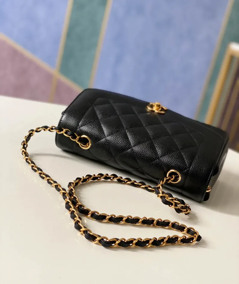 Chane Chain Bag Leather Shoulder Size: 22.5 14 7cm Code: 87062