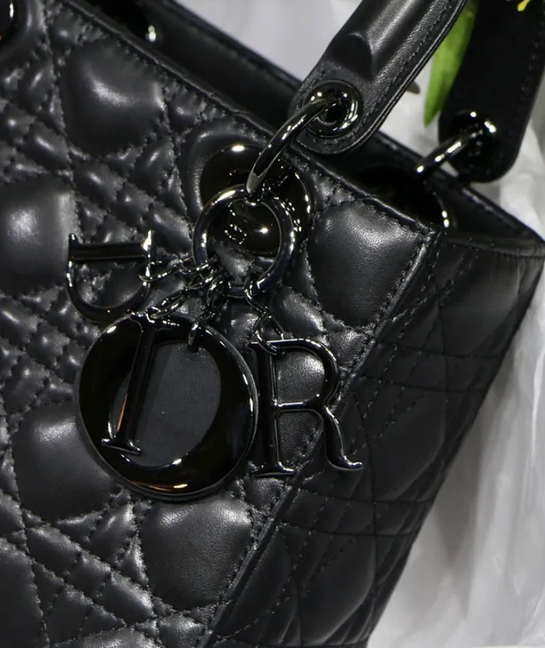 Size: 20cm