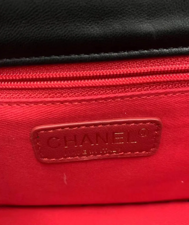 Chanel Tofu Bun Size: 22cm Style: AS2496