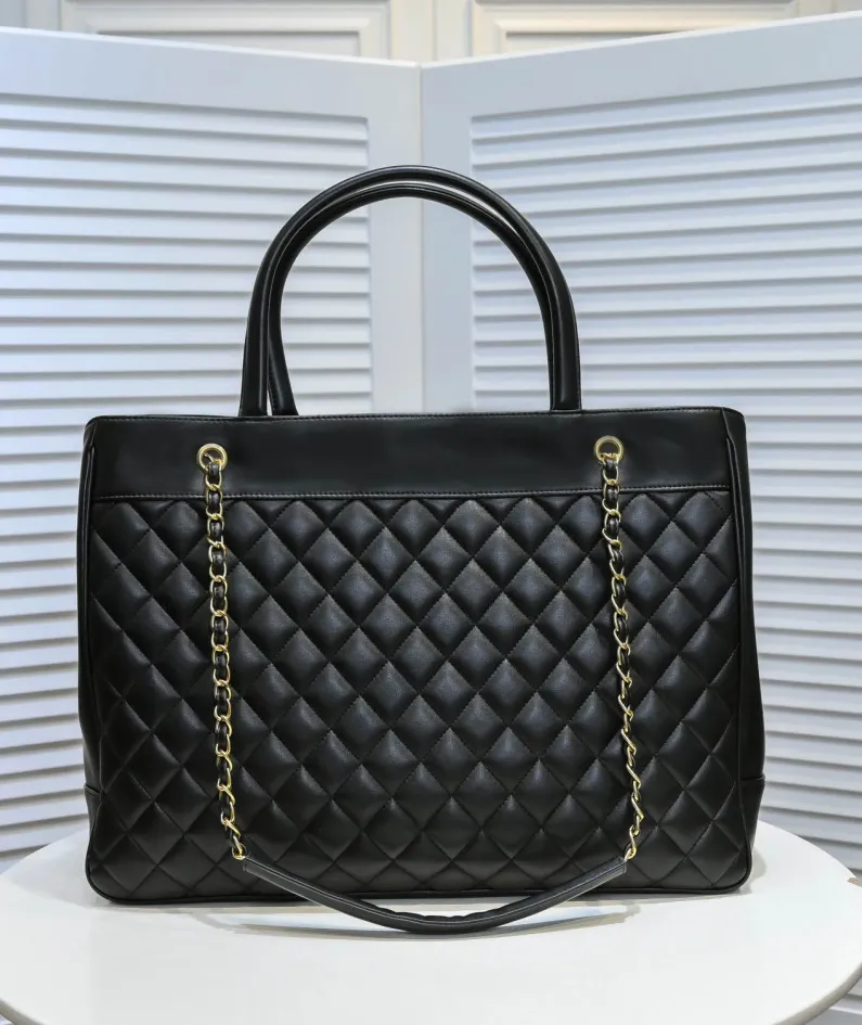 chanel size: 42*32*12