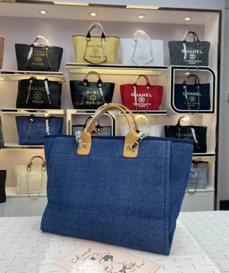 Chanel Size: 38*30*21cm Style: 8824