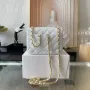 Light Silver Metal Bag Size: 17cm Ident No.: 01115