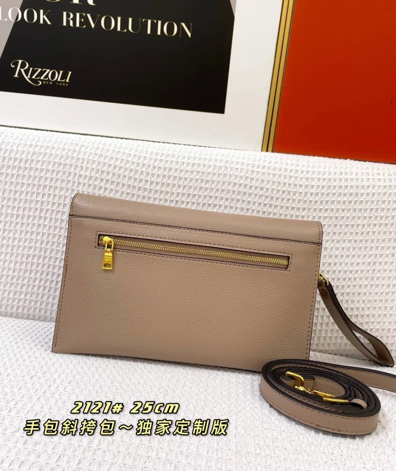 prada Crossbody Size:25x16cm 2121 