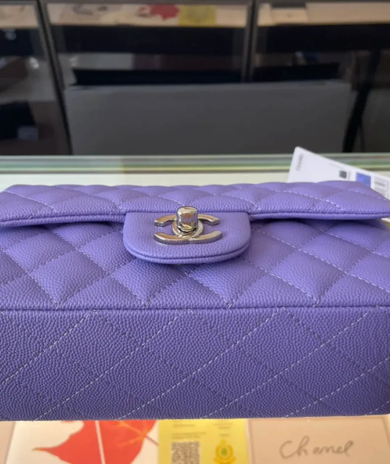 Light Silver Metal Bag Size: 20cm Ident No.: 01116