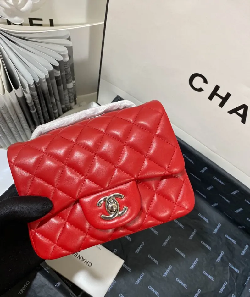 Lambskin Model: 1115 Size: 17cm