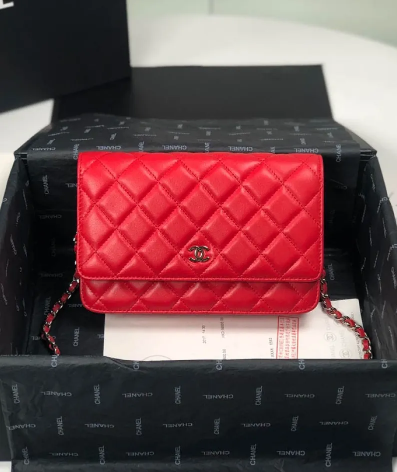 Lambskin Shoulder Chain Bag Style Number: 33814