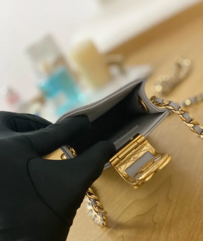 Mobile phone bag Size: 18*3*10cm