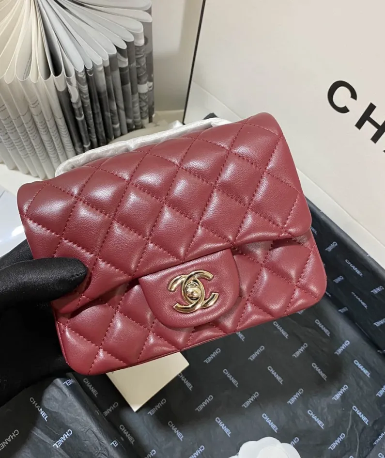 Lambskin Model: 1115 Size: 17cm
