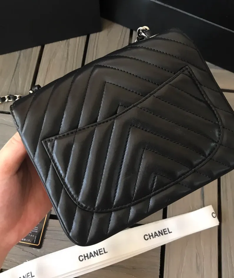 Lambskin Model: 1115