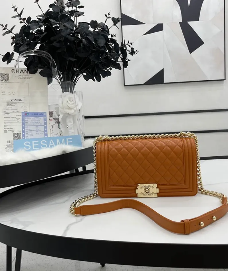 Diamond ball calfskin Size: 25cm