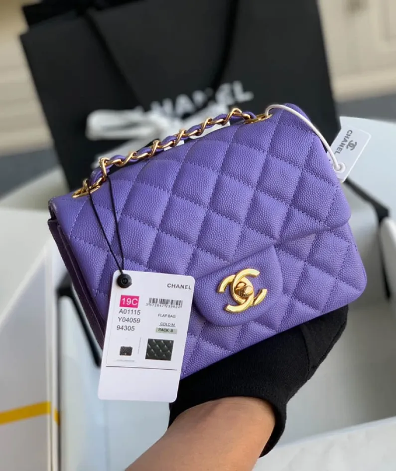 Lambskin Model: 1115 Size: 17cm