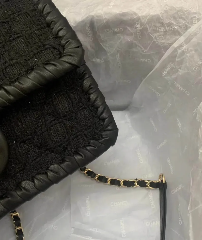 Chanel Size: 22cm Style: AS2496