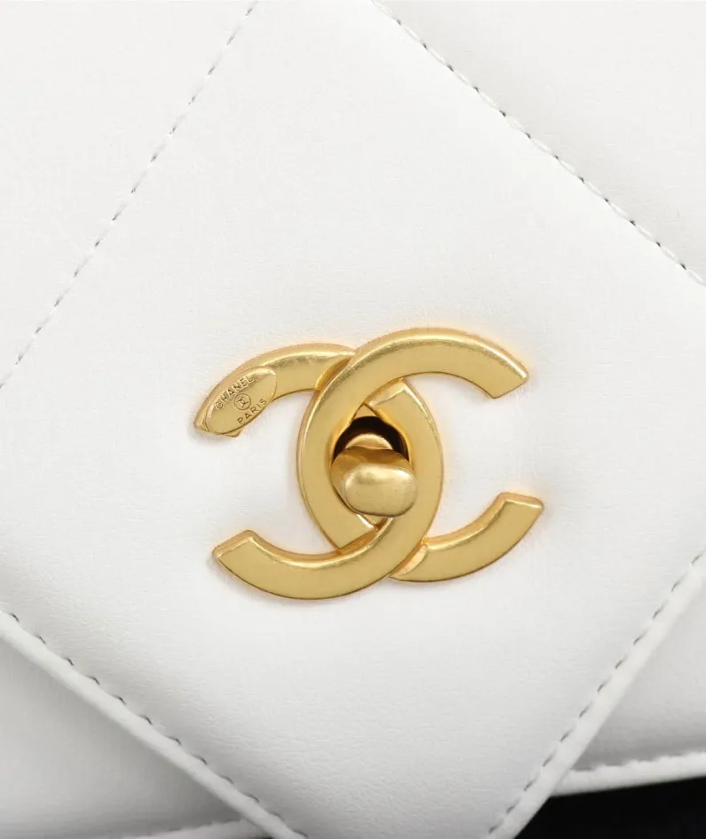 Chanel Size: 20*6*21cm Style: 7707