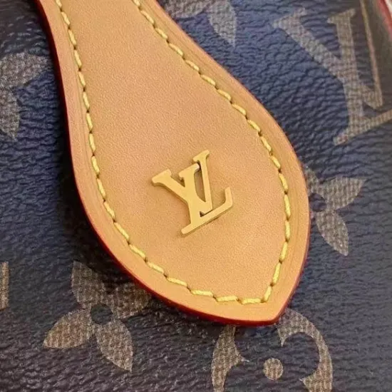 Louis Vuitton Medium Vintage Bag Series Size: 14.5*18*6.5cm