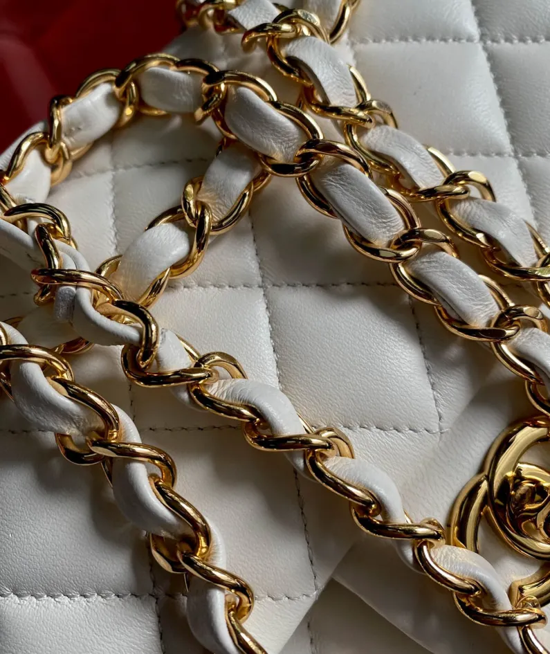 Cowhide Ball Pattern White Model: -A01112 Size: -25.5*15.5*6.5