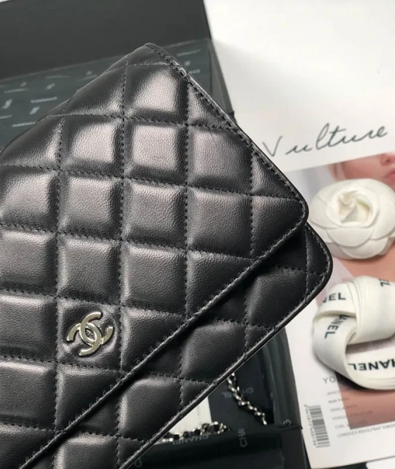 Lambskin Shoulder Chain Bag Style Number: 33814