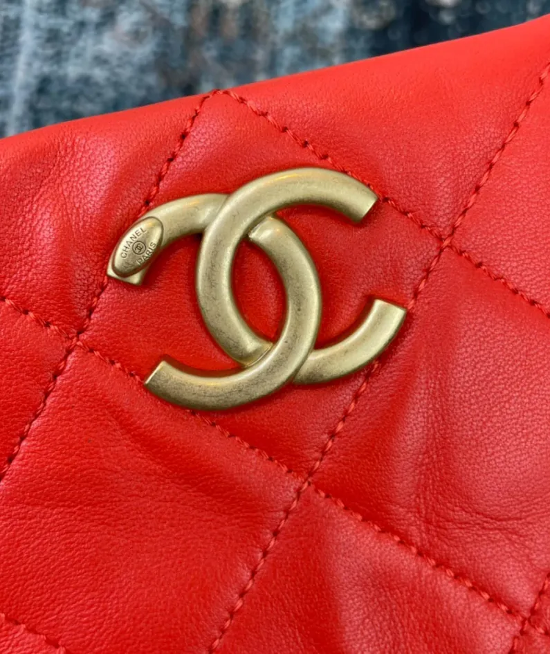 Gold Metal Shoulder Size: 23*21*15 Model: AS2425