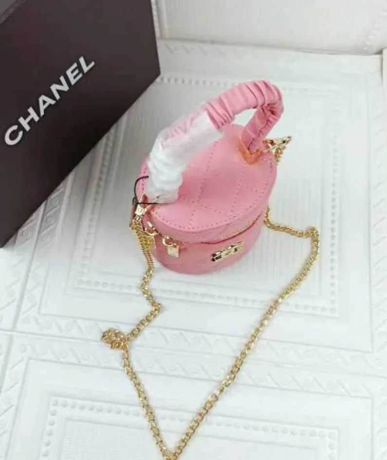 Chanel Vintage Cosmetic Bag Size: 12x11cm, Style: 212
