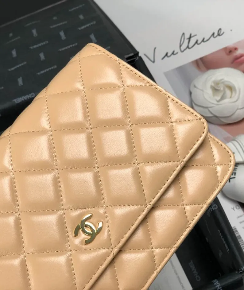 Lambskin Shoulder Chain Bag Style Number: 33814
