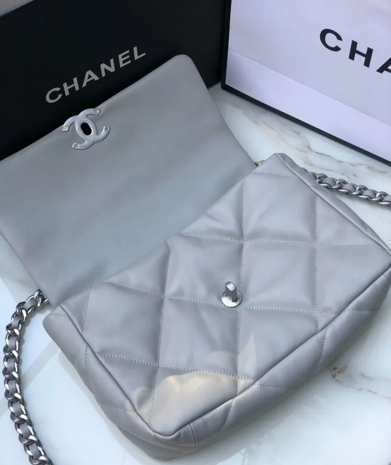 Chanel Model: S1161 Size: 30cm