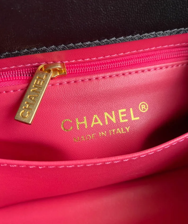Lambskin Size: 22.5159.5cm Model AS2478