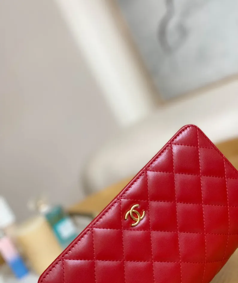 Chanel Stewardess Bag Model: 81225 Size: 19cm