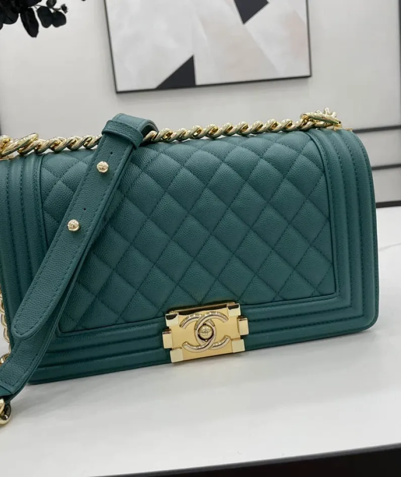 Diamond ball calfskin Size: 25cm