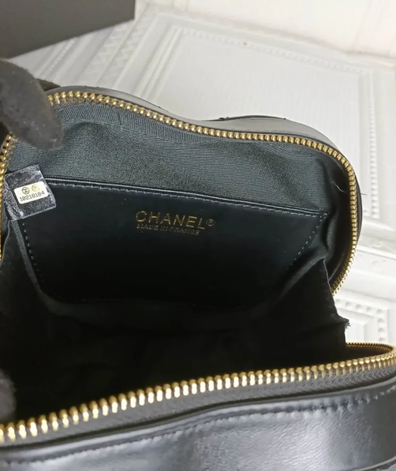 Love Bag Size: 16.5186.5cm Style: 2026