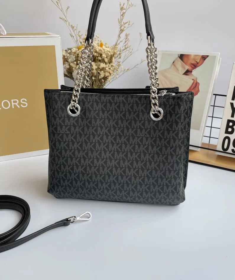 MK shoulder crossbody bag Model:0134 Size:27x21x8