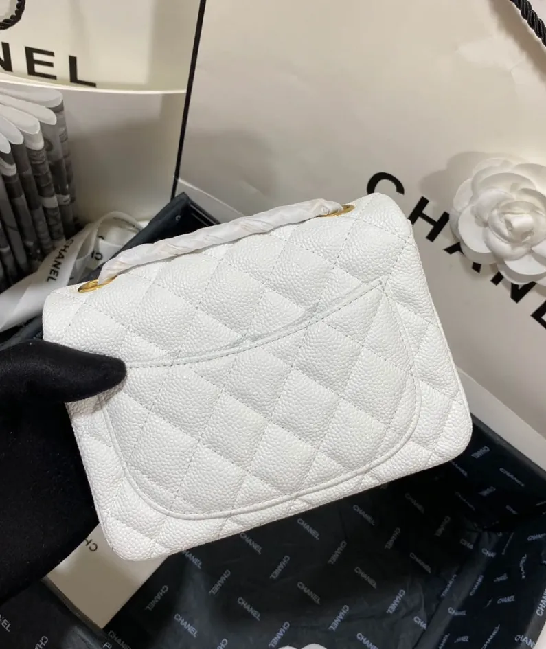 Lambskin Model: 1115 Size: 17cm