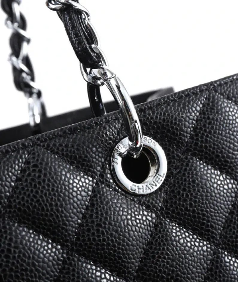 Chanel Size: 34.5x25.5x14 Style: 50995