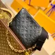 Louis Vuitton Item No.: M57790 Size: 26x20x12cm